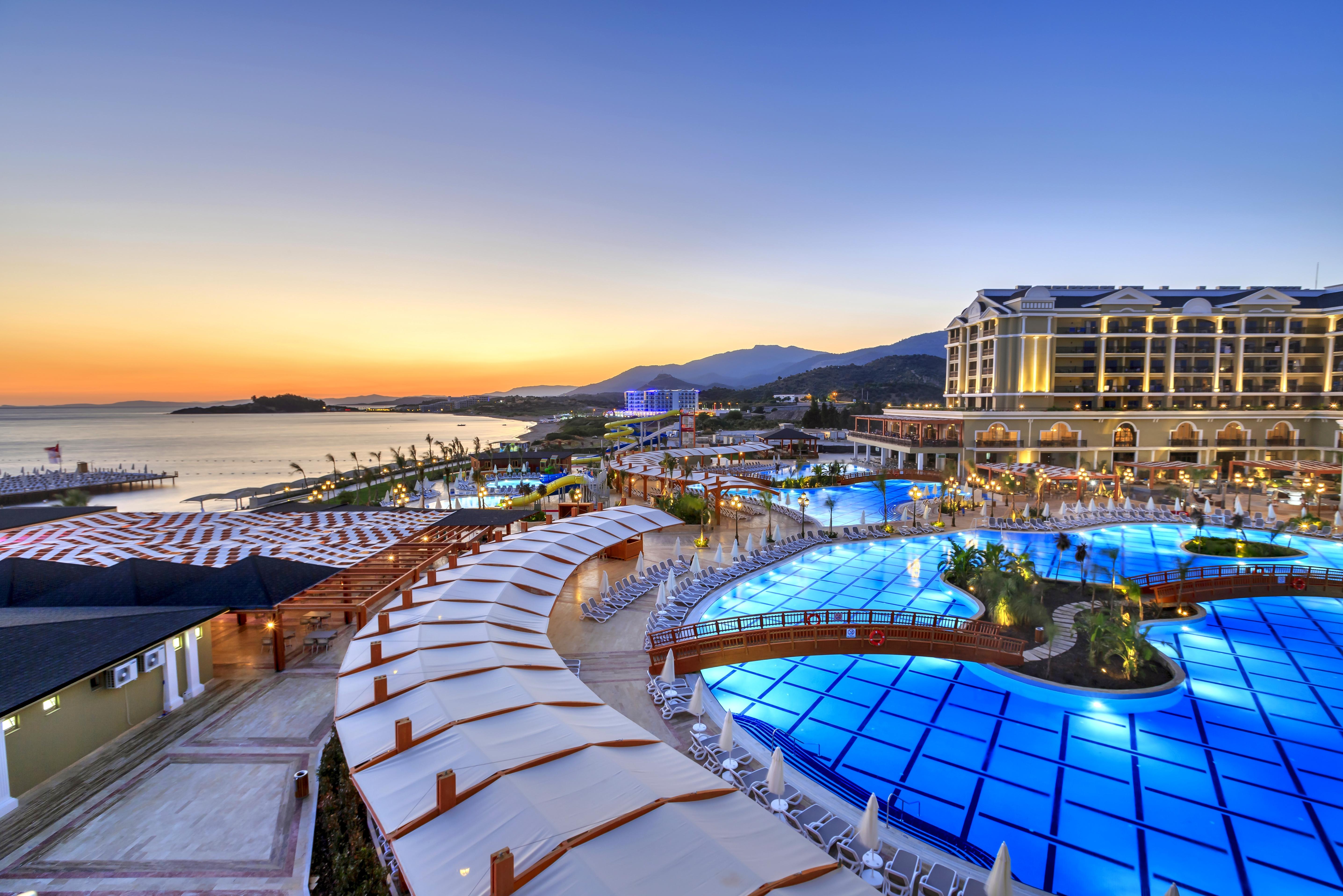 Sunis Efes Royal Palace Resort & Spa Özdere Esterno foto